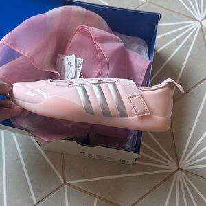 NIB SZ 7.5 Adidas Taekwondo by Caroline Hu Light Pink and Silver sneakers